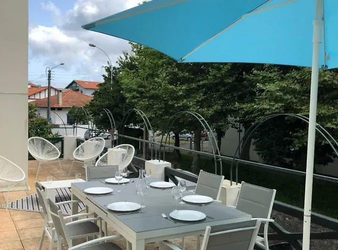 Otel Ambassade De Bourgogne *